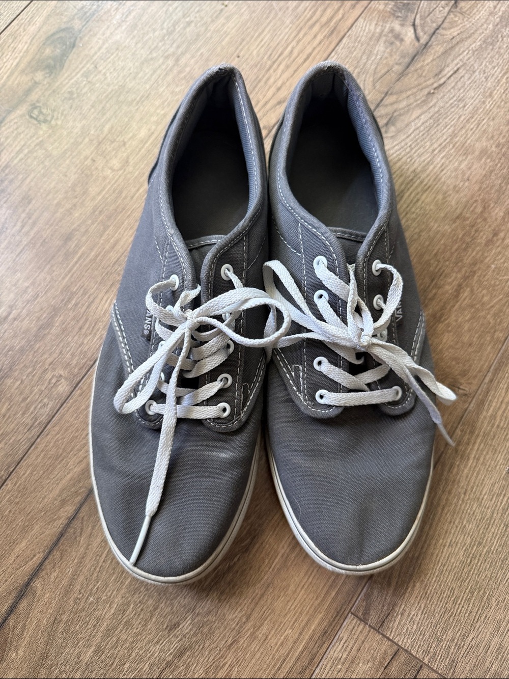 Gray Canvas Women’s Low-Top Vans 9.5